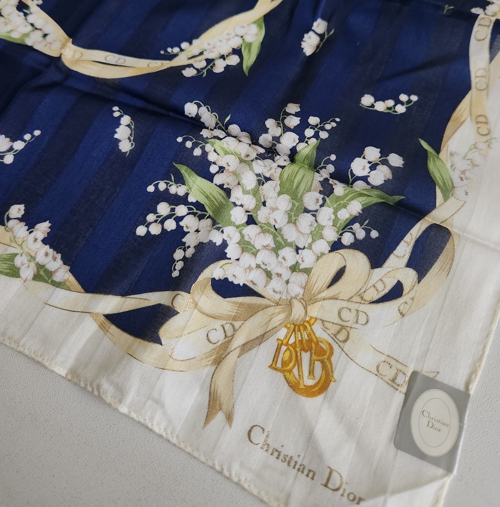 Dior Blue and White Floral Scarf - Picture 3 of 4